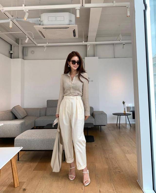 贵妇|《三十而已》顾佳搭配又火了，贵妇气质如何穿，这可比电视剧精彩