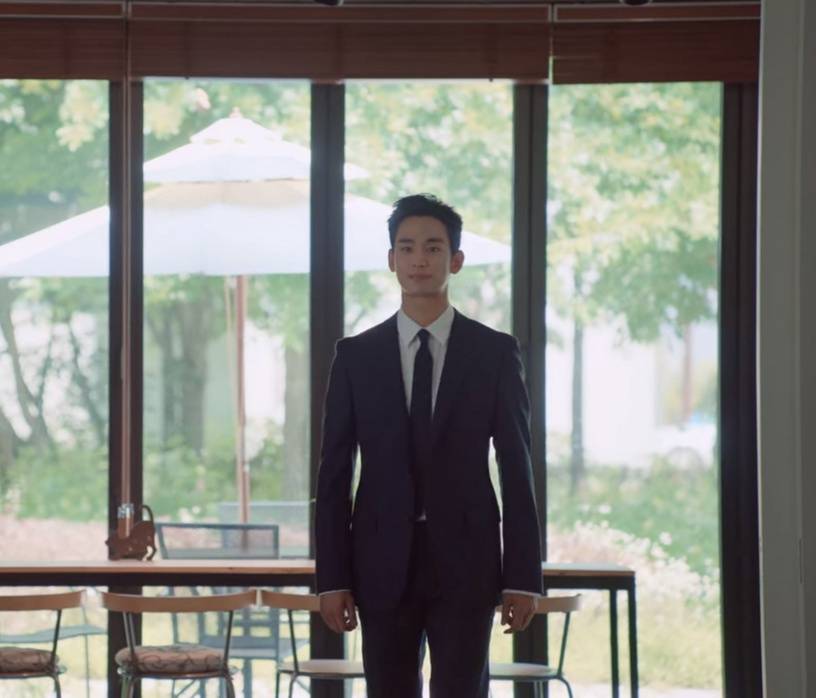 金秀贤 虽然是精神病但没关系 露额头造型引热议 网出戏 蓝月酒店社长乱入 浏海