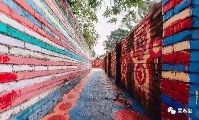 97岁“中国宫崎骏”:用2920天坚持,画一个村(组图)