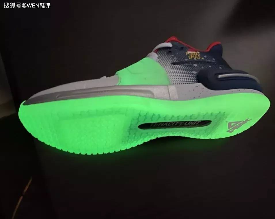 元素|把10双鞋的元素融合到一双鞋身上是什么体验？国产神鞋给你答案