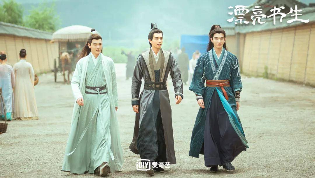 什么|0202年了还在抄10年前韩剧的老梗，这剧除了看脸还能看什么？