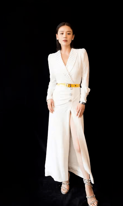 身材|有种“熟女”身材叫马思纯，穿衣大胆凹凸感强，微胖身材更性感