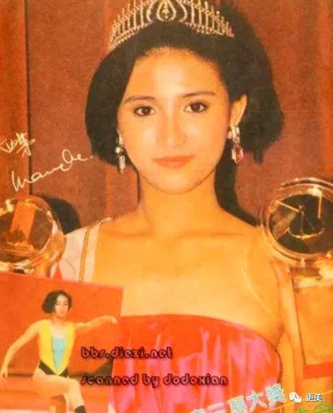 吴婉芳|顶级富婆生存图鉴：住1832平豪宅，花上亿冻龄脸34年未变