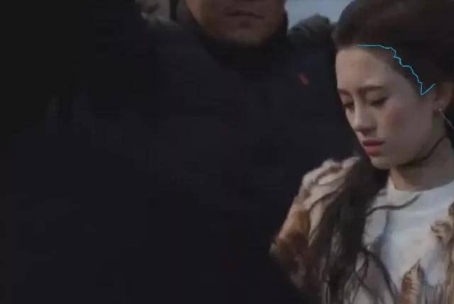 慎入|鞠婧祎再次暴露真实发量，痕迹明显密集恐惧症患者慎入