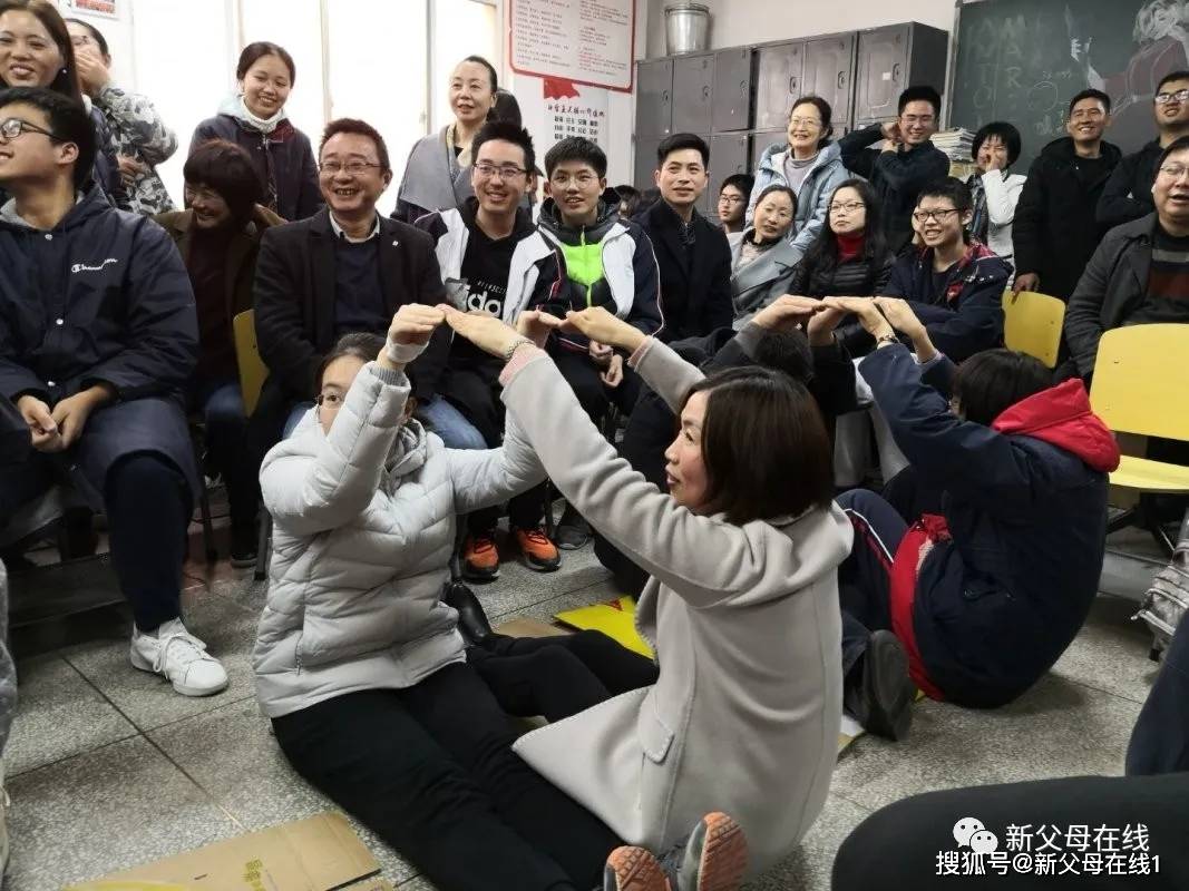 范莉|全班平均分673!独家专访华师一长飞班班主任范莉老师高考最高分725