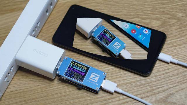 真香|魅族17测评：120Hz直屏，真香警告？