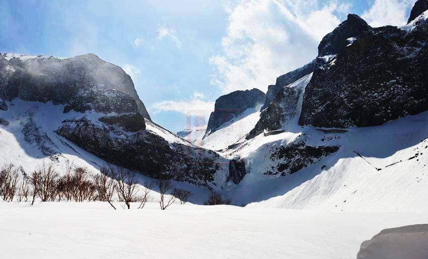 三天小长假玩转吉林长白山,雪景很美,天池如宝石镶嵌在雪岭