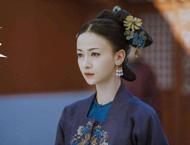 原创于正力捧的女演员,前三位都红了,唯独她3年演9个女主还没火
