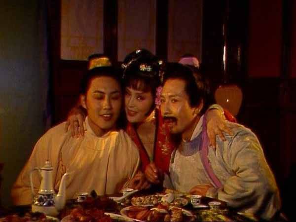 同列的贾璜可是住在贾府之外的!