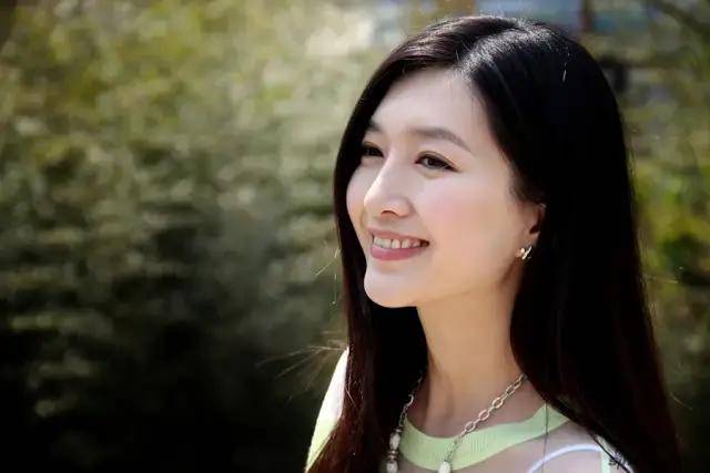 fa|2020最违和女主，收割霸道总裁的颜值就靠这？