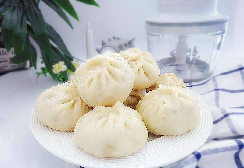 排骨馅包子怎么做最好吃 1cebf150f8704c32bdb8849092758931.jpeg