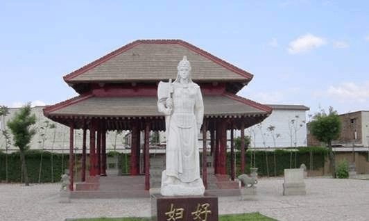 古今男人心中的女神—巾帼英雄"妇好"_武丁