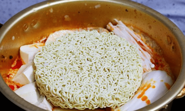 麻辣烫的做法加牛奶 b5155bc86dd440bba8b1e23178024004.png