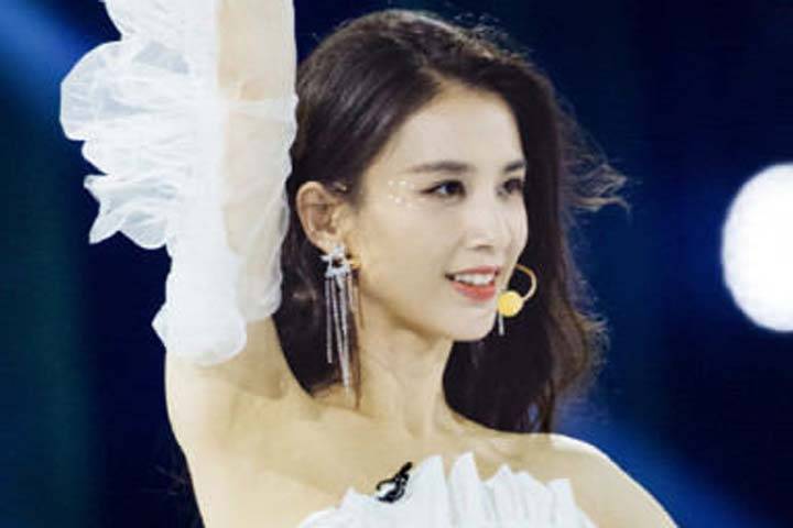 《浪姐》是个“照妖镜”,姐姐人设接连崩塌,张萌未能幸免