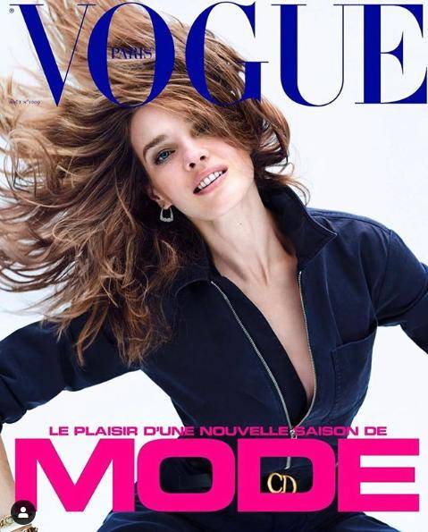 休闲|LV太子妃参观流浪犬所落泪，满脸憔悴抬头纹明显，仍坚持素颜出街