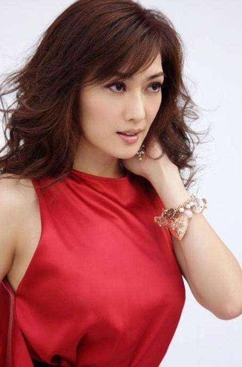 曾当|坚强的孟广美：曾当8年保姆，被外国男友骗5亿，今53岁美到认不出