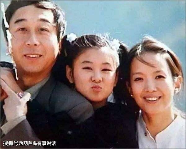 一家|夫妻两人都是名演,拍戏互不拍吻戏,今一家三口幸福满满