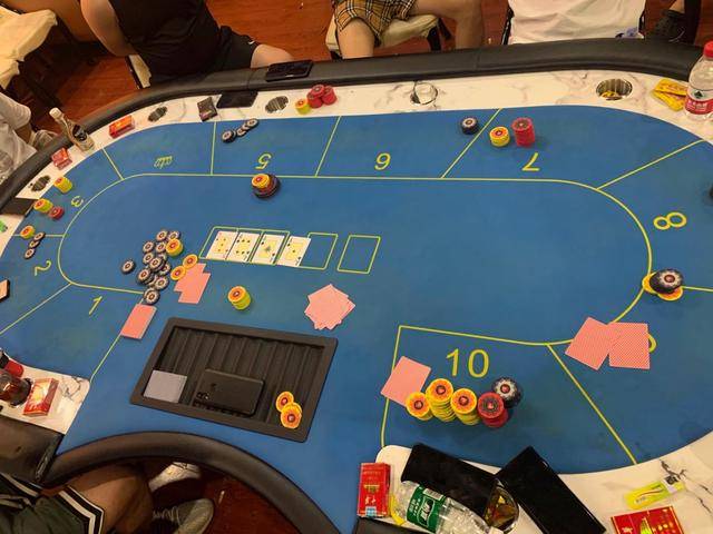 南山警方迅速成立专案组对该赌博窝点开展侦查,逐步摸清了赌博窝点的