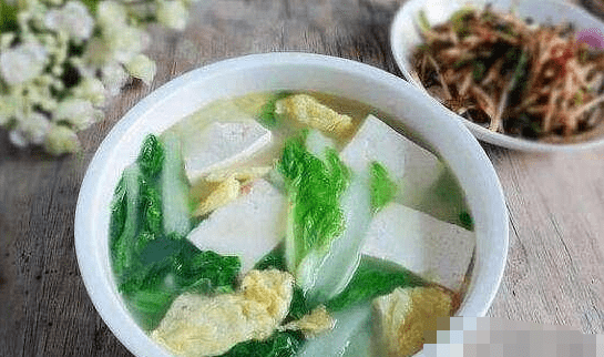 怎样做腊肉炖白菜 d9795b0490d84b1fa33453dd923fc06a.png