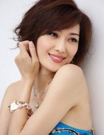 曾当|坚强的孟广美：曾当8年保姆，被外国男友骗5亿，今53岁美到认不出