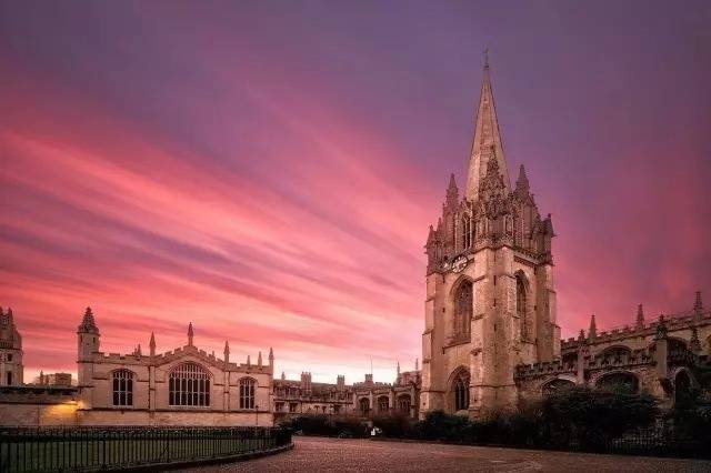 留学|香港留学中介满意率品鉴