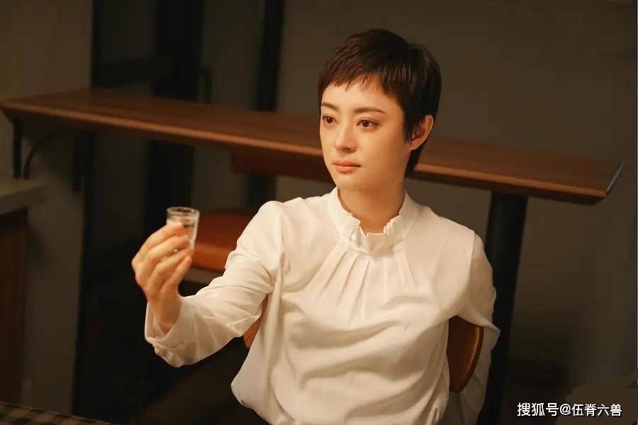 孙俪晒6岁女儿近况，为小花妹妹准备“宝盒”，