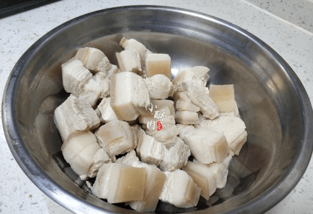怎么炖出软糯的肉 7a2289c3dcd9437c98b111b3cc4c6396.png