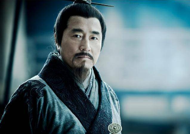 故事传记|汉初三杰中，萧何是开国第一功，为何刘邦却将他关进监狱？