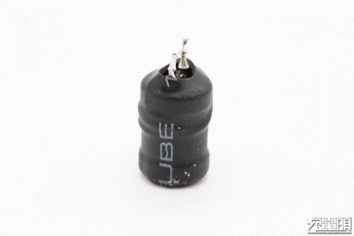 测评盘点|拆解报告：ROCK洛克65W USB PD氮化镓快充充电器