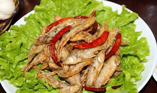 面粉炸鱼怎么烧 32e4cbda11aa4f83b66443b243c466a2.png