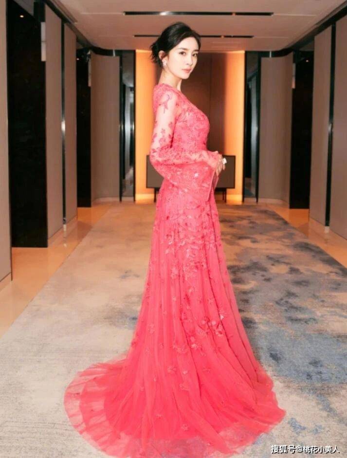 黎巴嫩|黎巴嫩两大高定品牌：众女星钟爱，红地毯的常客，已飘散如烟