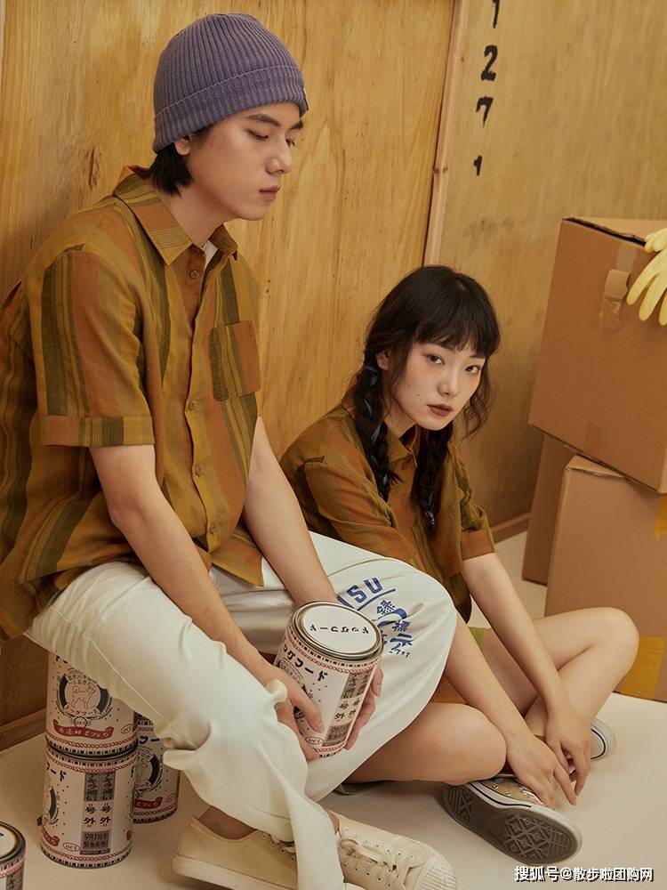 创意|谁说情侣装没有创意？高级复古风穿搭，不好看才怪~