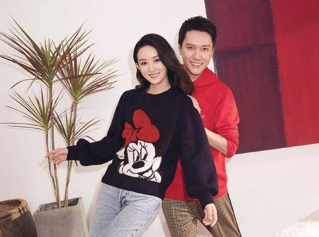 工装裤|赵丽颖现身机场，穿背心工装裤小蛮腰微露，配皮靴时髦又拉风