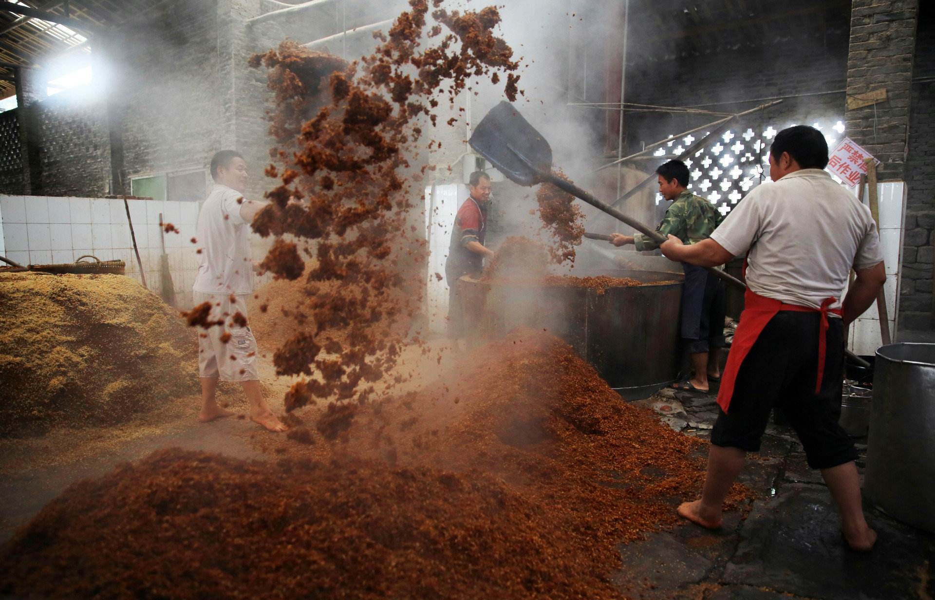 白酒|酱香型白酒的酿造工艺