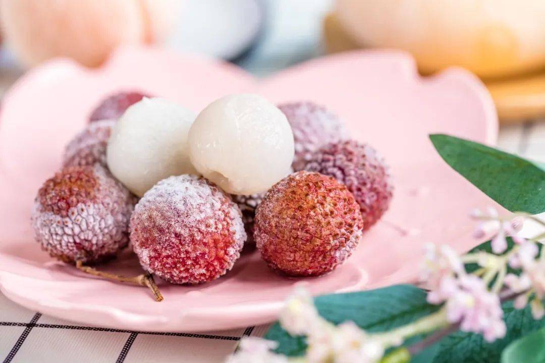 炎热夏季,万物皆可冻,水果冻着吃,好吃停不了! 炎热夏季,万物皆可冻,水果冻着吃,好吃停不了!