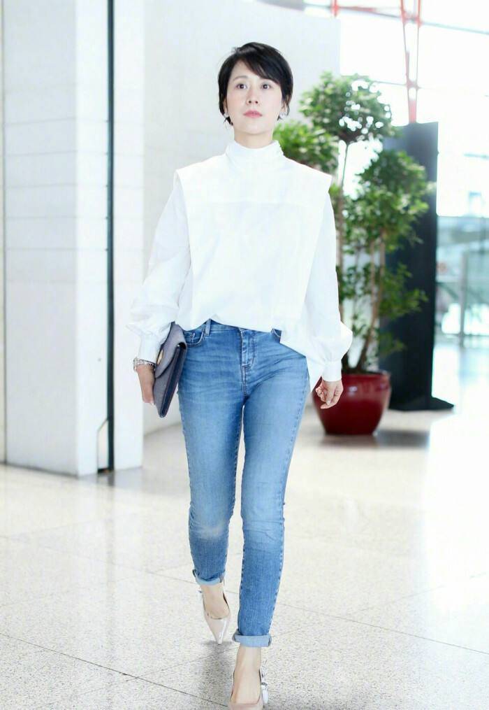 气质|海清素颜很普通，脸上也有皱纹，但化了妆未修图气质居然这么好！