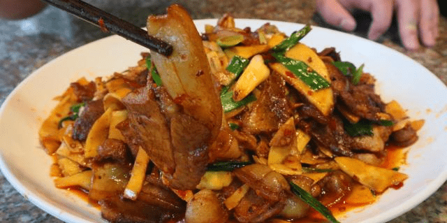 回锅肉怎么炒才不硬不腻 63fb48dcd5c8410f8df6b8502d315c85.png