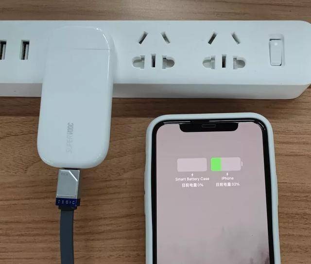 充电|OPPO还没发售的饼干充电头，能做到50W快充吗？