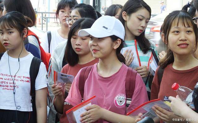 内情|为何还说今年高考“最难”？家长说出内情全国各省成绩都很不错