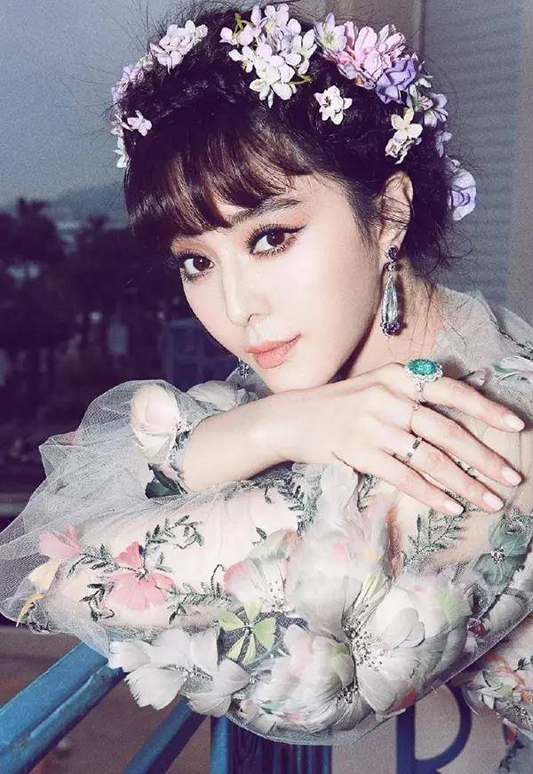 宝石|今夏“最in”的流行色与珠宝首饰搭配攻略，拿走不谢！