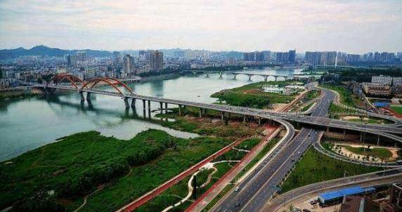 四川重庆2019GDP_四川重庆地图(2)