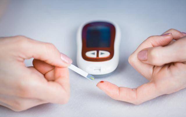 什么时候检测血糖 b79e9b7c56dc471baa7b458bc7db9377.jpeg