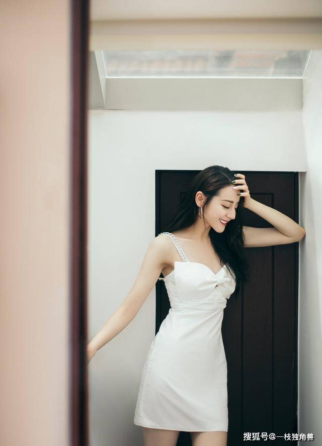网友|迪丽热巴近期造型也太绝了吧？网友：甜美与美艳切换自如