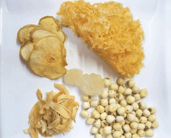 银耳煮粥要煮多长时间 701d3015301d40d787d93d64e36bf075.png