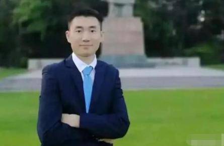 张韫喆|26岁硕士重新高考，亲友骂其“疯子”，他却落泪：终于等到这一天