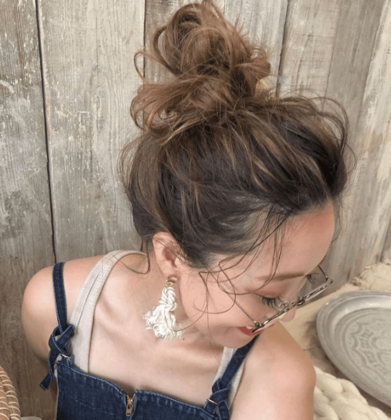 东京|三分钟快速搞定！夏天这么热，跟着东京女生绑上俏皮团子头