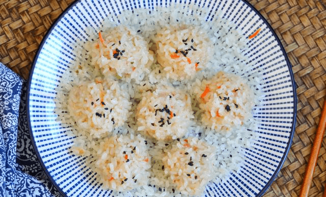 大米饭配啥菜炸丸子好吃 95d78d244cb44db8a932e1829e89d8cd.png