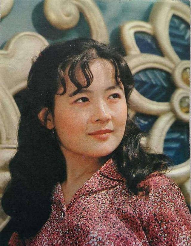 80年代40位女明星美图,个个美丽动人,展现了80年代的时尚风采