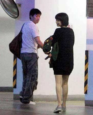 原创袁泉：与章子怡是同学，兜兜转转嫁给影帝夏雨，10年养育11个孩子