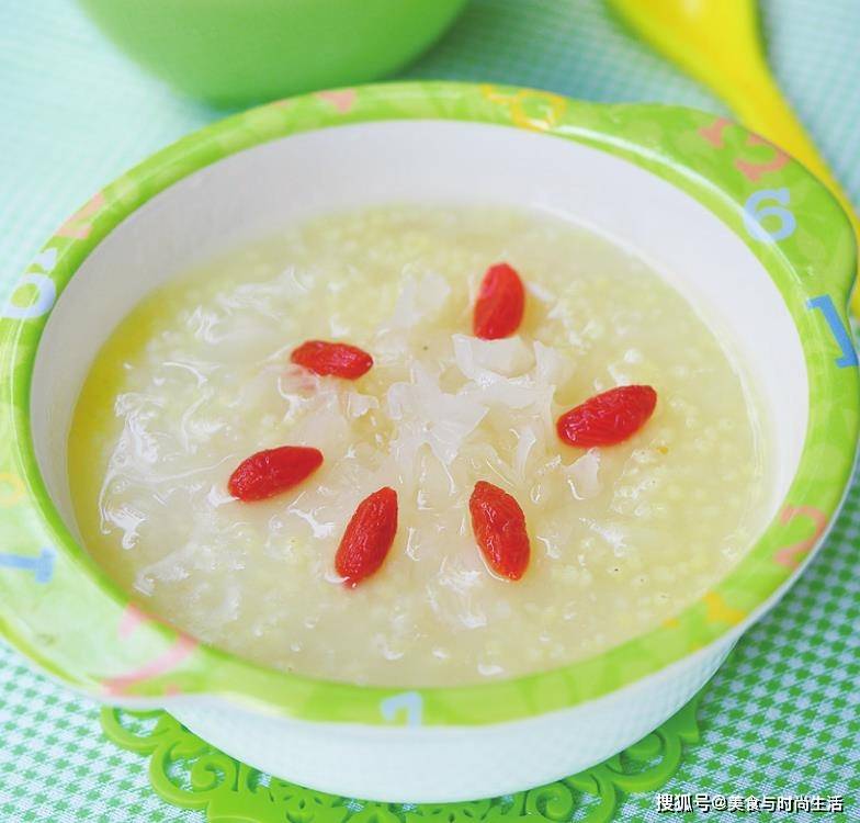 银耳怎么做润肺化痰止咳 95a8293069954764867f43091b00245a.jpeg